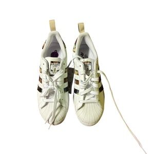 adidas Superstar "White Savanna Camo size 6.5